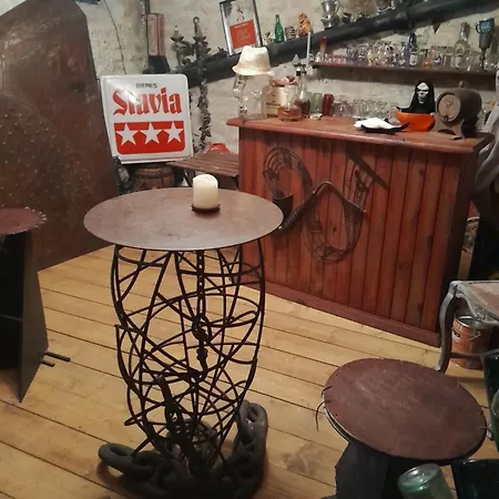 Le Madrigal Couette-café
