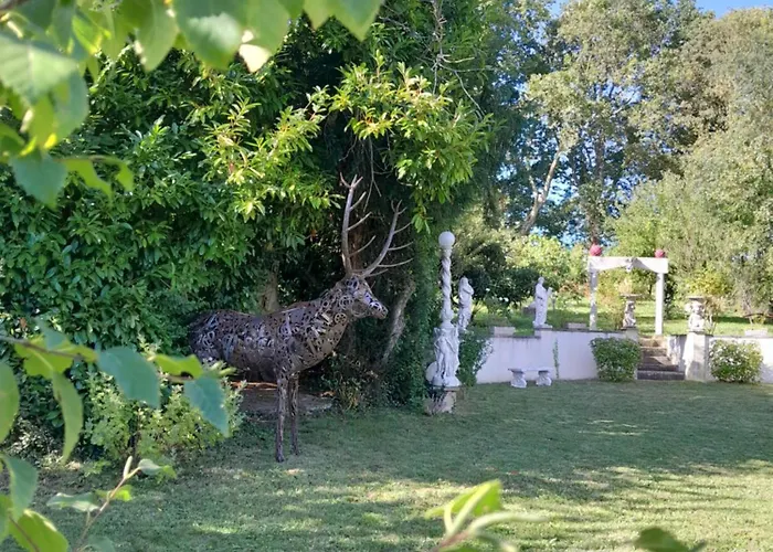 Le Madrigal Panzió *